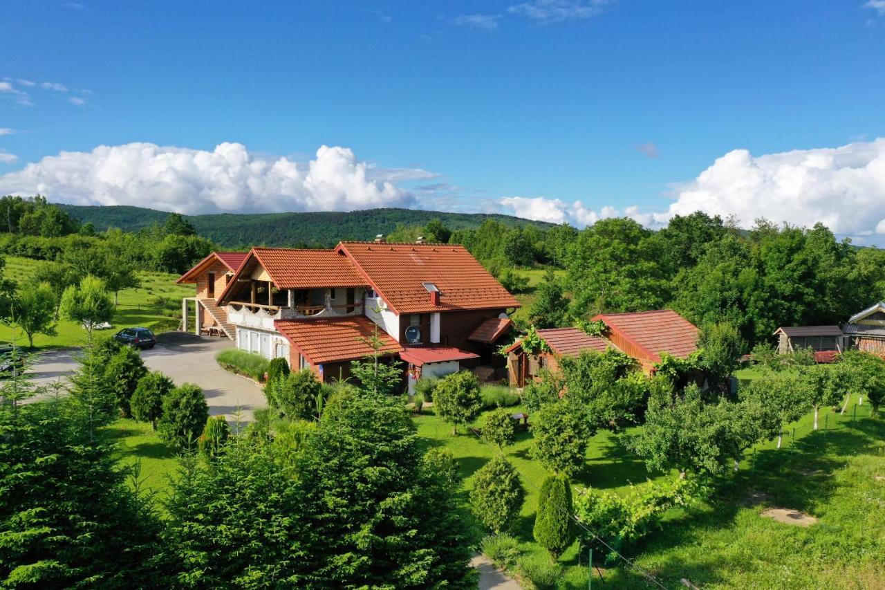 Lavanda Farm Apartmani Rakovica Exteriér fotografie