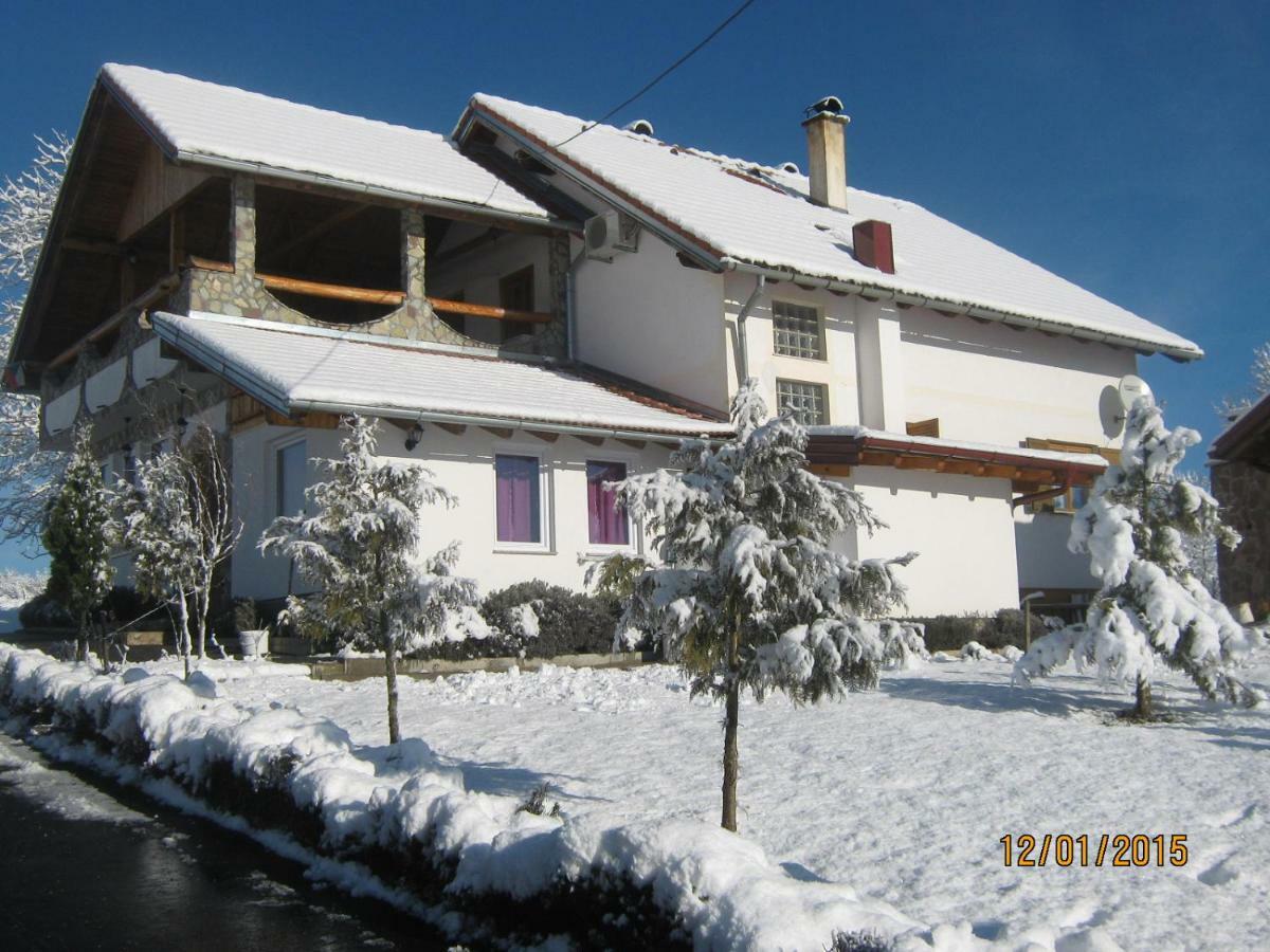 Lavanda Farm Apartmani Rakovica Exteriér fotografie