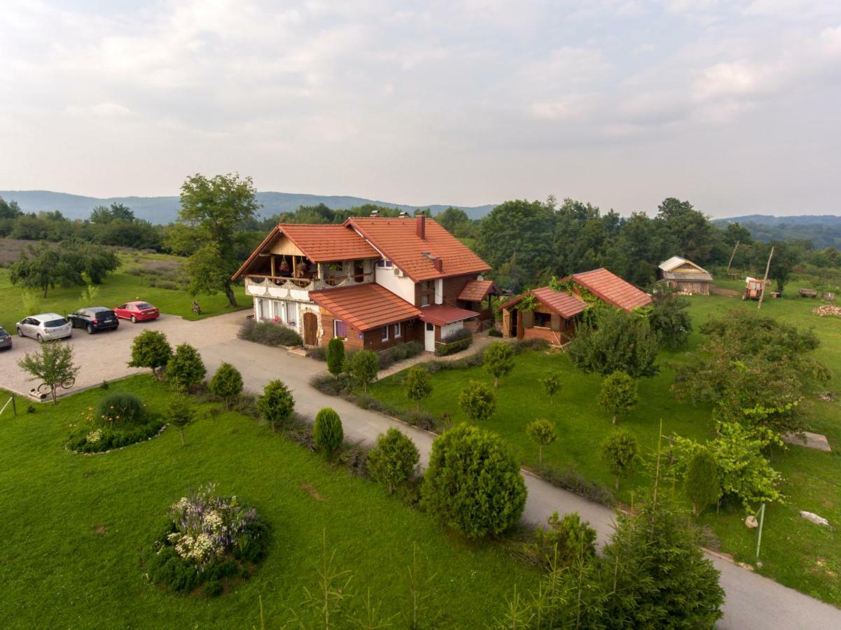 Lavanda Farm Apartmani Rakovica Exteriér fotografie